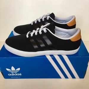 adidas Originals Adi MC Low Black